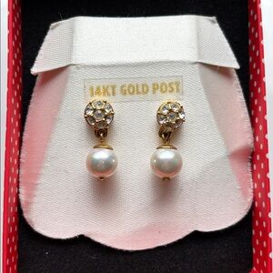 🟢 14KT Gold Pearl and Crystal Drop Earrings